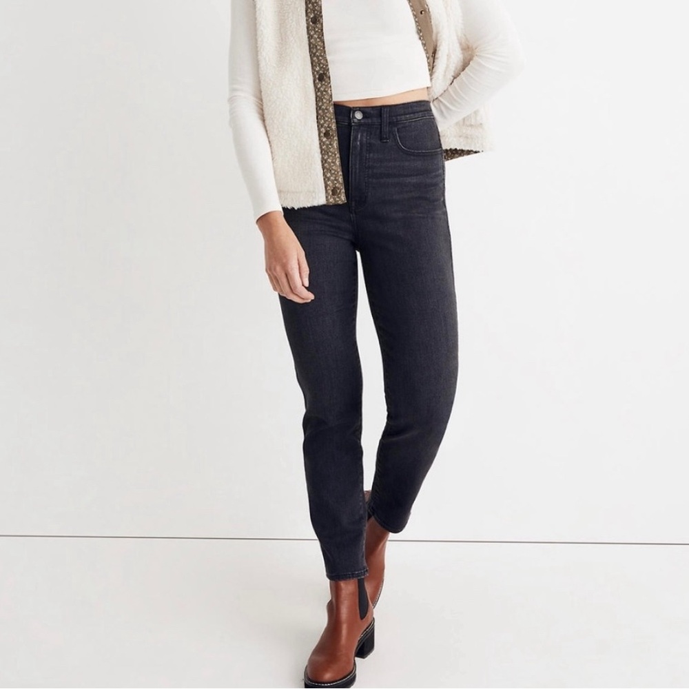 Madewell Petite High-Rise Slim Straight Jeans 24P
